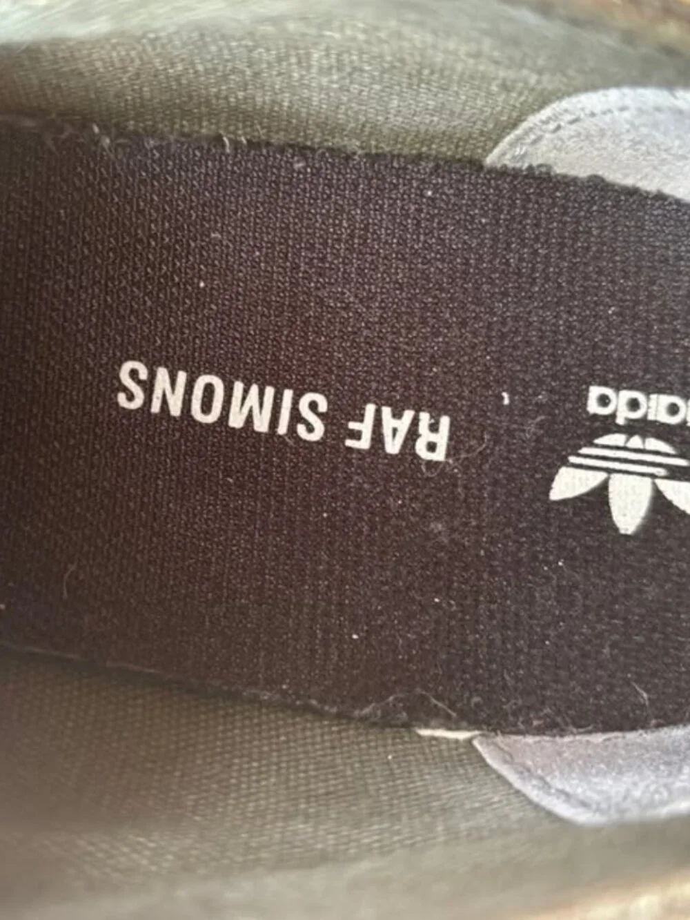 Adidas Raf Simons Detroit Runner